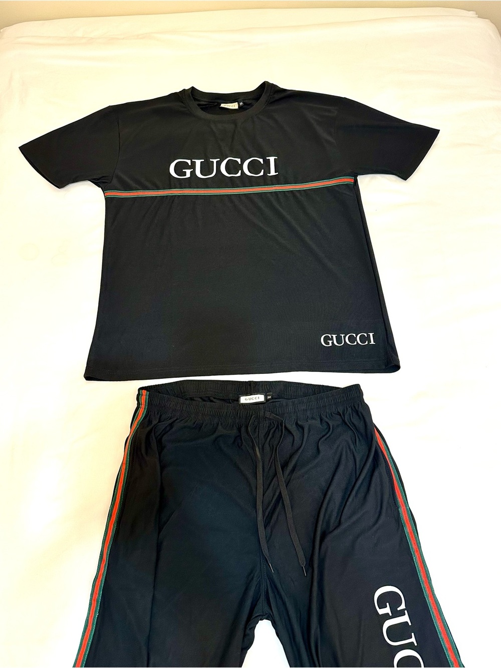 Gucci Black Tee and Shorts Set with Red Accent - Picture 7 of 13